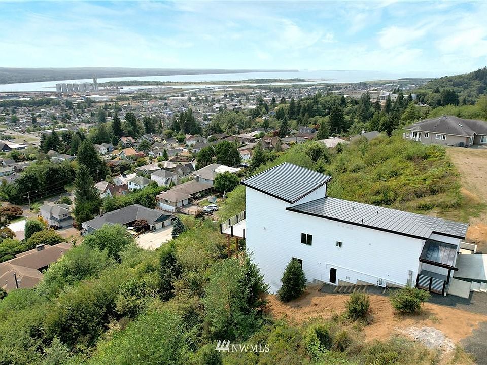 2nd image of 1811 Sam Benn Ln