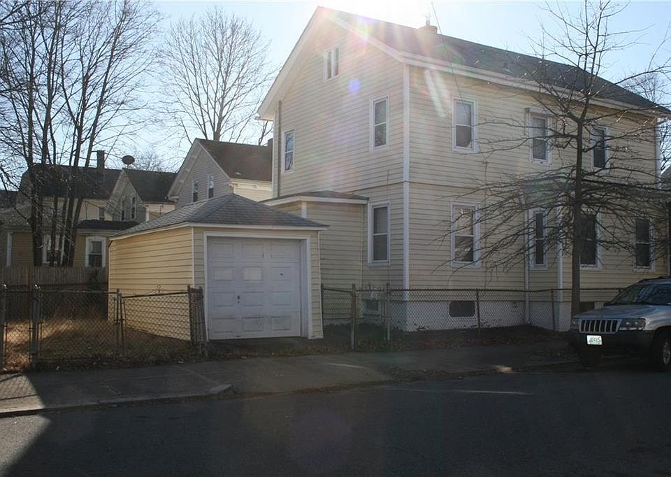 2nd image of 2 Pemberton St
