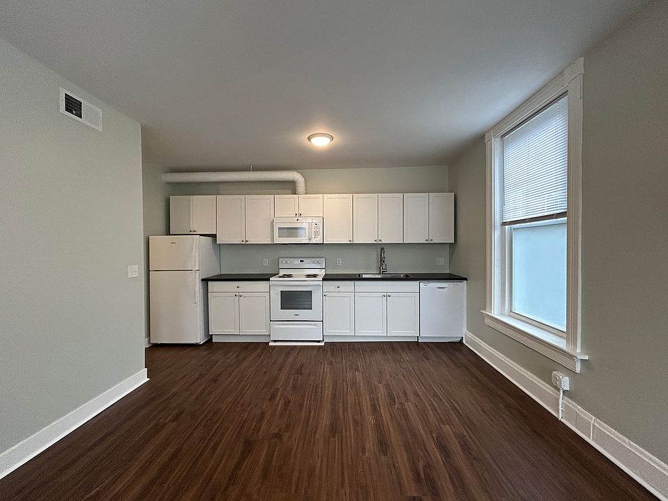 1st image of 1863 Chase Ave #103