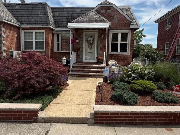 85-02 Dumont Avenue Dumont Ave, Ozone Park, NY 11417