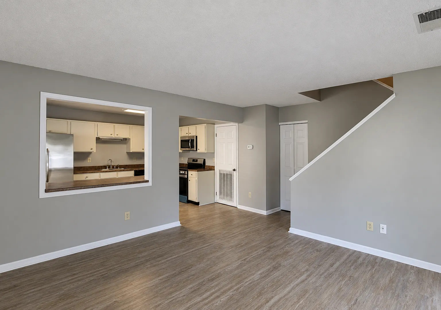 2-Bedroom, 2-Story Rental Near Downtown Cookeville & TTU — Photo 3