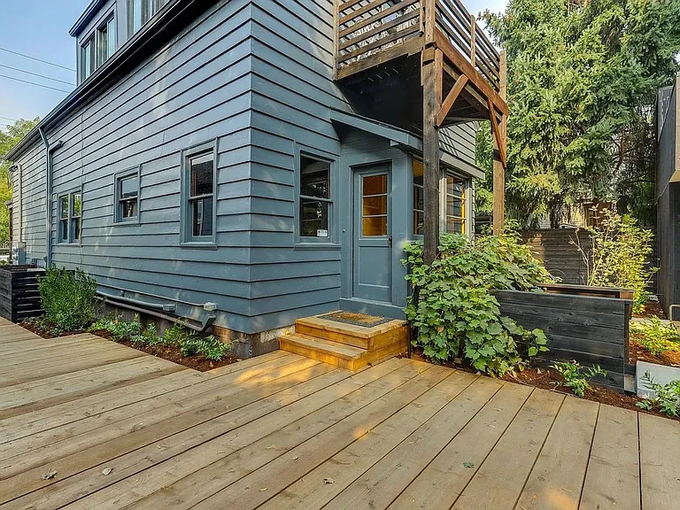 3818 N Vancouver Ave — Photo 5