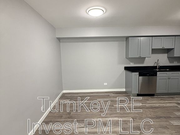 3rd image of 36 Wildwood Ln #G