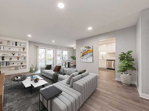 3rd image of 298 Pembridge Ln Unit B1