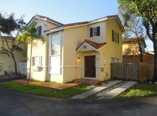 9250 SW 45th Ter, Miami, FL 33165