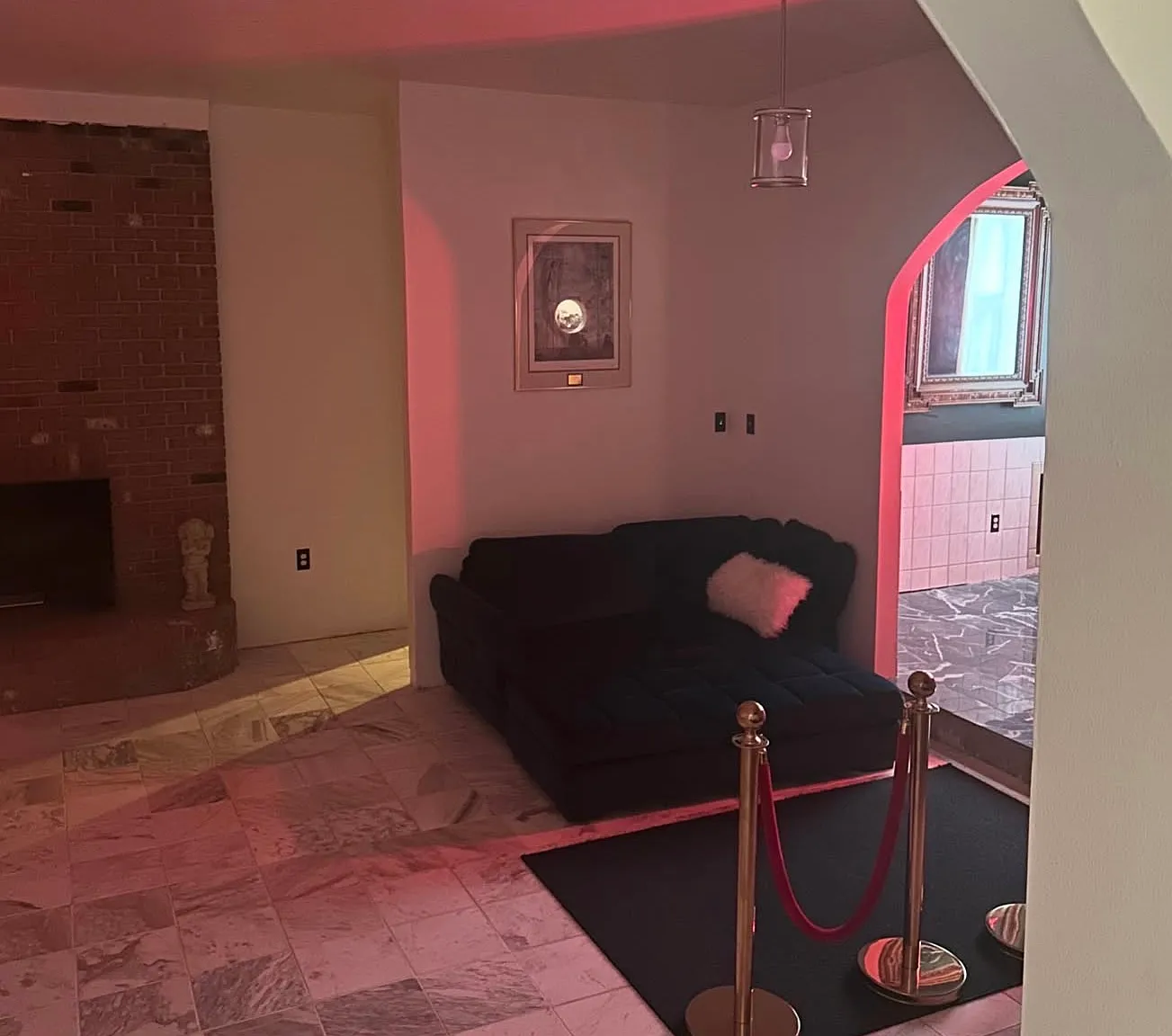 8 bed, 4000 sqft, $700 — Photo 4