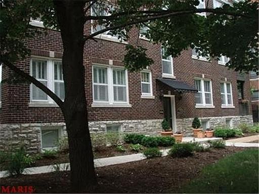 1st image of 5350 Pershing Ave APT 2C