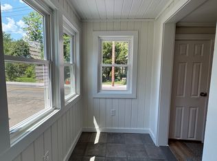 523 Leetes Island Rd, Branford, CT 06405