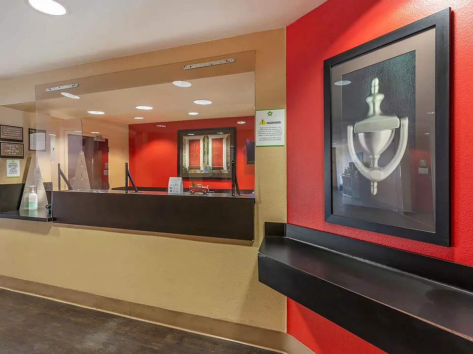 Lobby and Guest Check-in