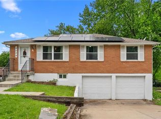 4024 N Walrond Ave, Kansas City, MO 64117