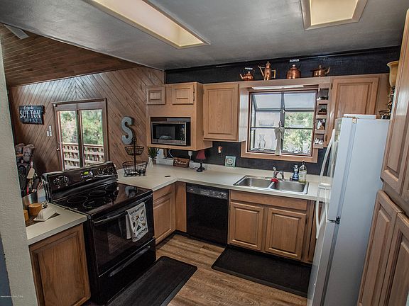 3rd image of 140 Del Monte Dr