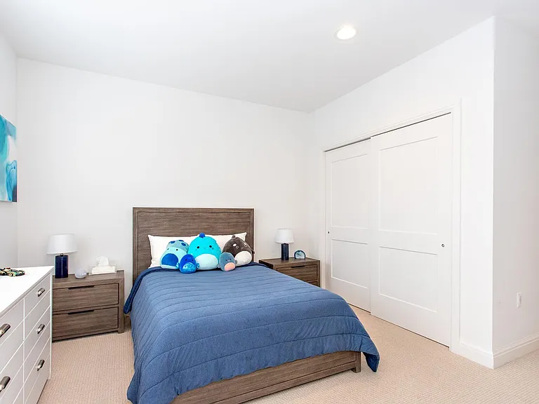 25925 York Rd — Photo 64