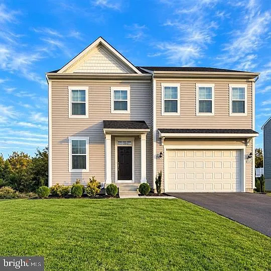 4 bed, 2.5 bath, 2655 sqft, $3,000 — Photo 1