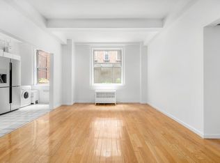 150 E 49th St APT 1D, New York, NY