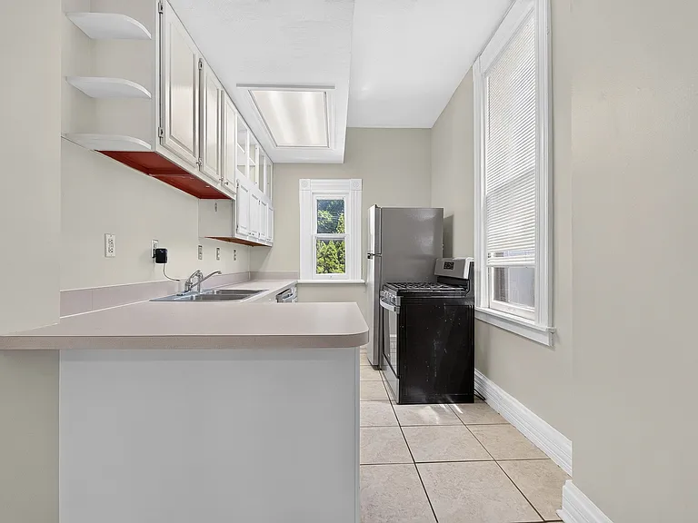 250 W 3rd Ave #248 — Photo 4