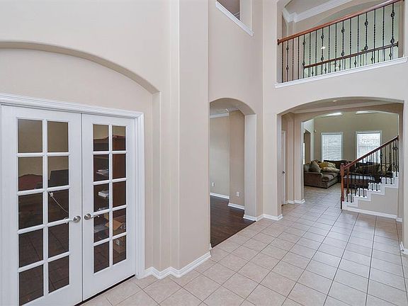 5th image of 18507 W Laura Shore Dr