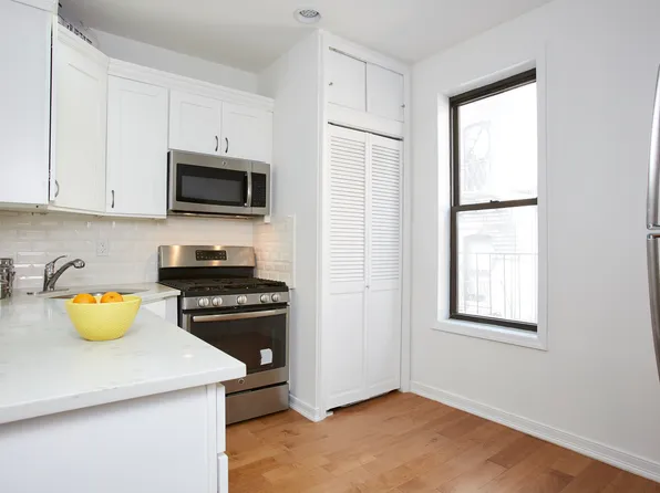 567 6th Street image 1 of 9