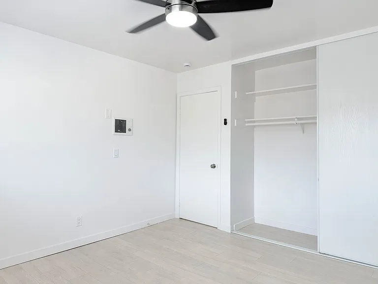 4639 Bancroft St — Photo 13