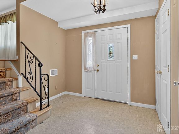 2nd image of 24 Moryan Rd
