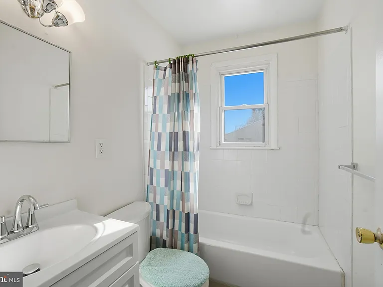 5605 Shelbourne Rd #B — Photo 12