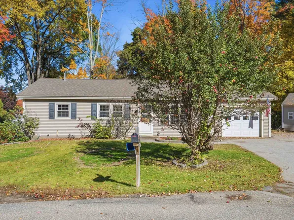 8 Beauchesne Drive, Hooksett, NH 03106