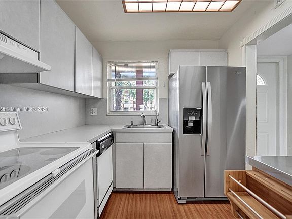 5th image of 8021 N Sunrise Lakes Dr APT 107
