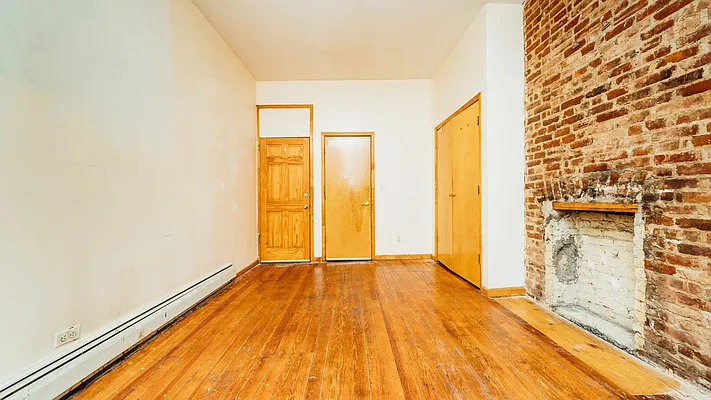 Rented by Nooklyn NYC LLC | media 30