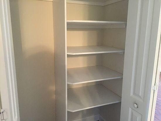 5th image of 5694 Brandon Blvd