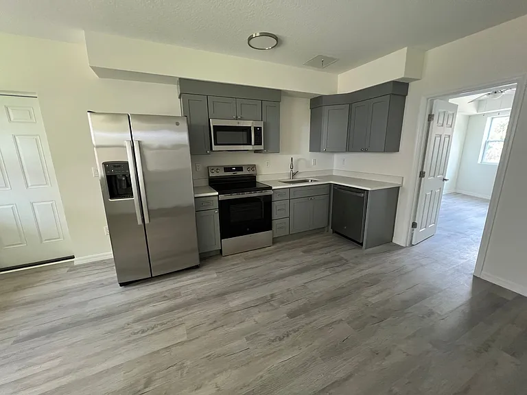 219 S Grandview Ave — Photo 10