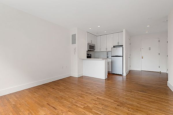 1st image of 345 W 30th St APT 7C