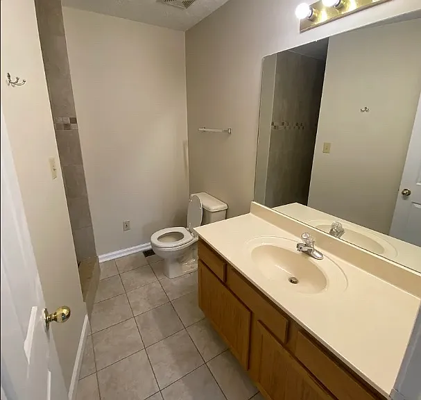 3144 Mapleleaf Sq #3 — Photo 4