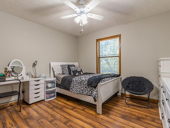 5th image of 3351 Cottonwood Ln
