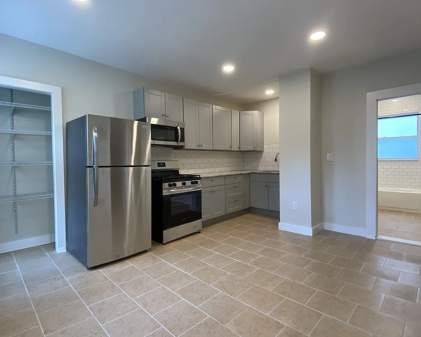 114 Blaisdell St — Photo 3