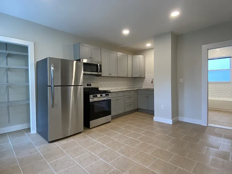 114 Blaisdell St #2 — Photo 3