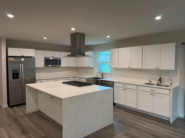 54 Goldspire Dr — Photo 4