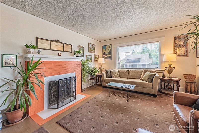 4th image of 616 S Union Avenue