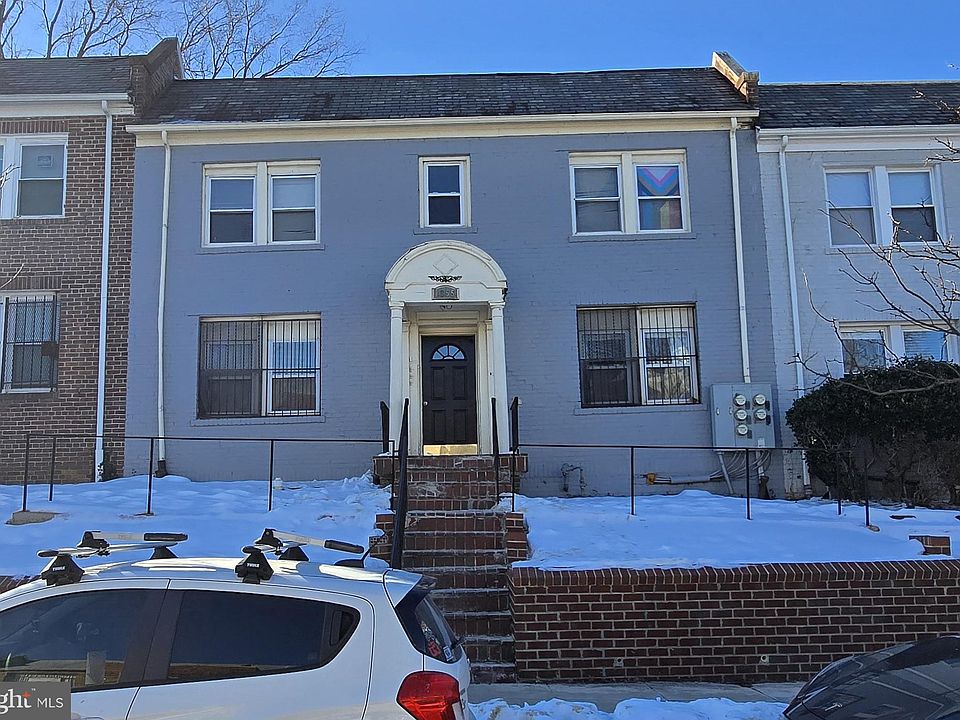 1st image of 1255 Meigs Pl NE APT 3