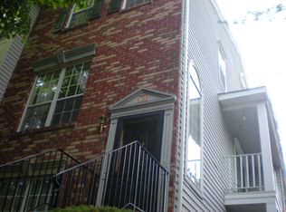 176 Sapphire Ln #555, Franklin Park, NJ 08823