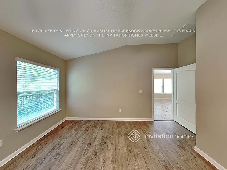 375 Samara Lakes Pkwy — Photo 8
