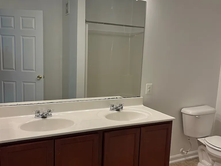 23520 F D R Blvd #405 — Photo 14