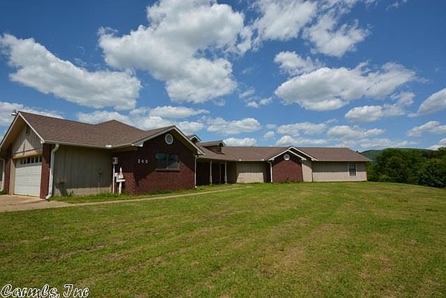 1st image of 216 Fleetwood Dr