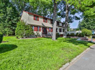 28 Danbury Road, Nashua, NH 03064