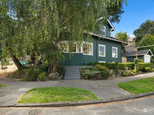 2637 3rd Avenue N, Seattle, WA 98109