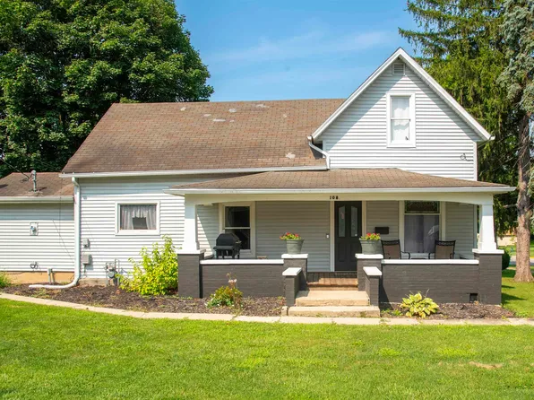 108 W Hazel St, Albion, IN 46701