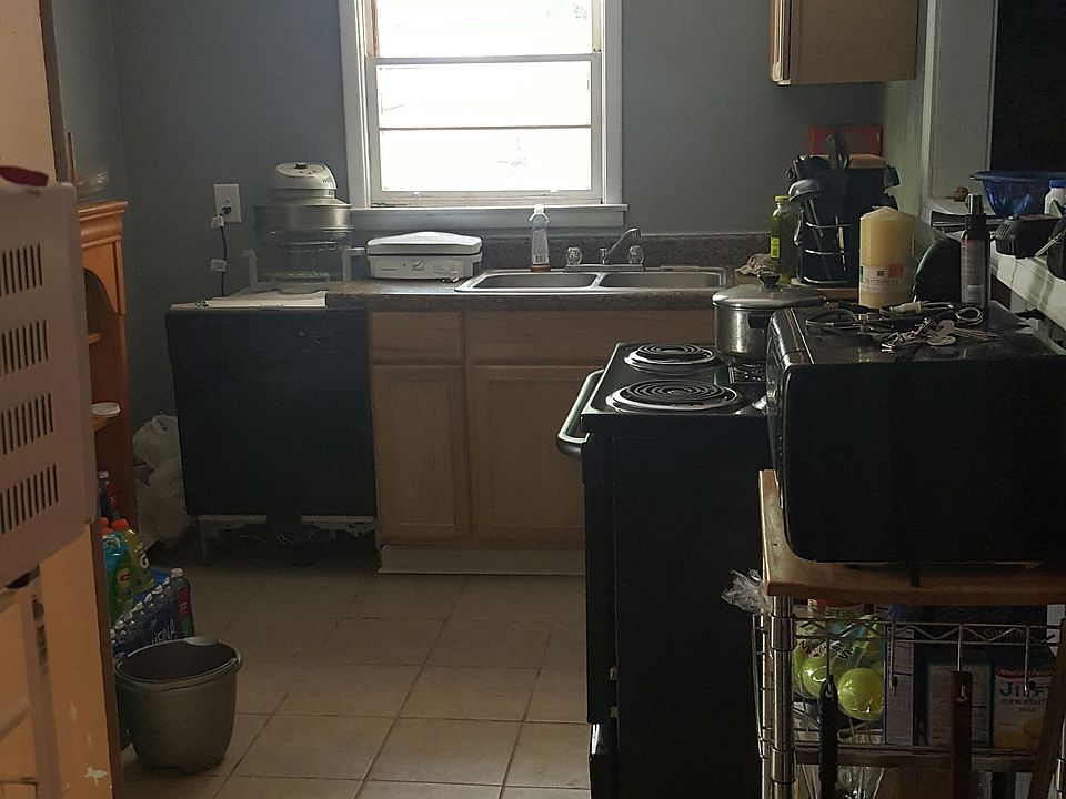 1st image of 2920 Waters Rd SW