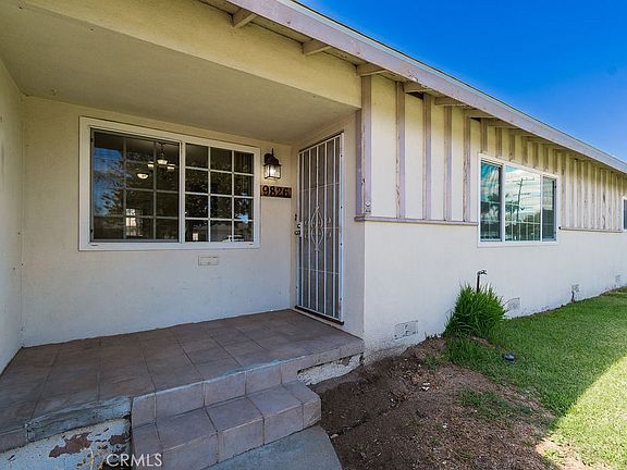 2nd image of 9826 Larch Ave