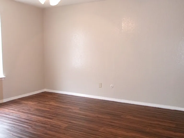 1817 Family Cir #1817 — Photo 16