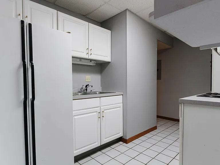 Spacious Northside Apartments — Photo 12