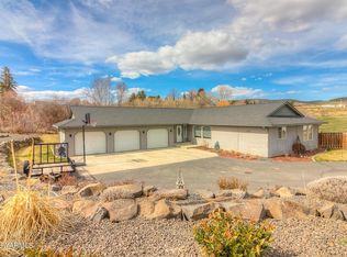 4123 Selah Loop Rd, Selah, WA 98942