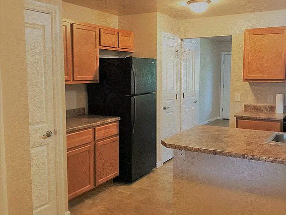 5th image of 1909 Kensington Ave #102